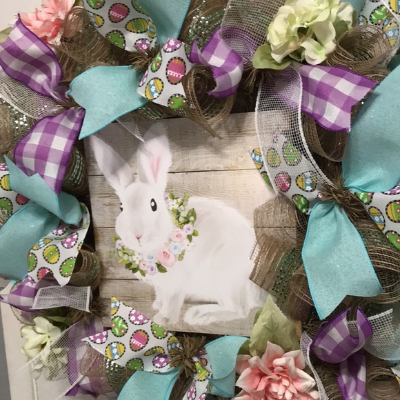 (NEW) Cute Easter Bunny Wreath - Picture 4 of 4